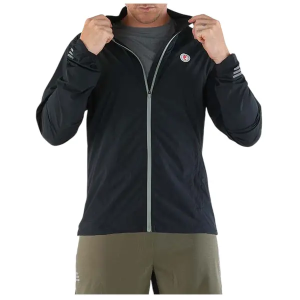 PN-650-08-CORTAVIENTOS-TECNICO-UNISEX-NEGRO-2026-3.webp