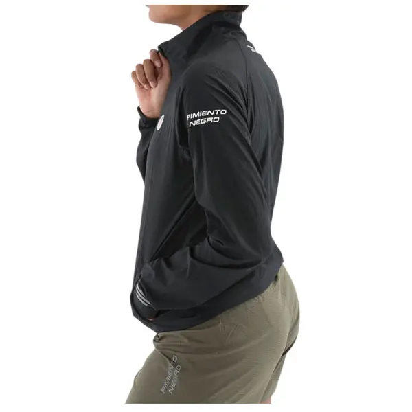 PN-650-08-CORTAVIENTOS-TECNICO-UNISEX-NEGRO-2026-2.webp