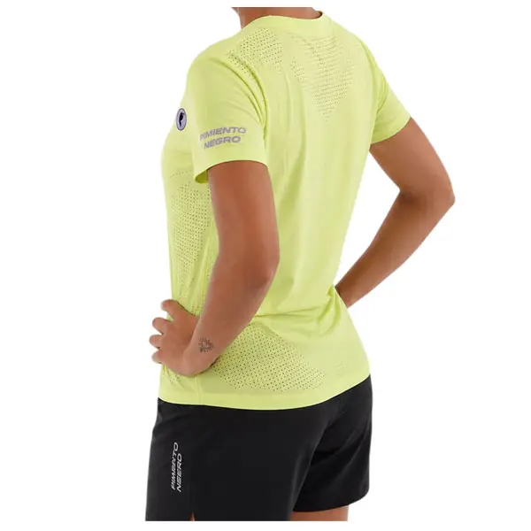 CAMISETA-TECNICA-VERDE-2026-2-3.webp